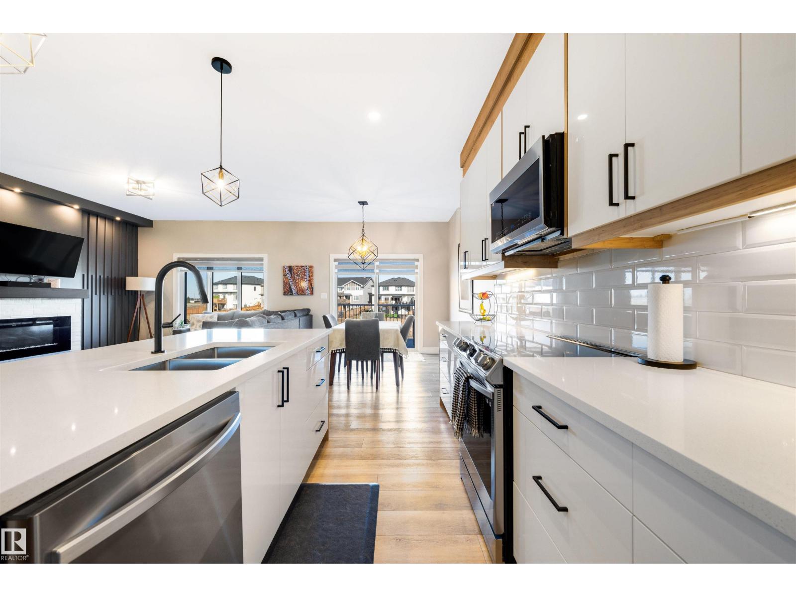 12 Amberley Ba, Spruce Grove, Alberta  T7X 2X4 - Photo 6 - E4484978