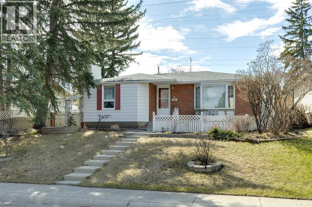 24 Westwood Crescent Sw, Calgary, Alberta  T3C 2W6 - Photo 1 - A2302603