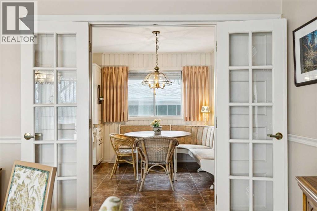 24 Westwood Crescent Sw, Calgary, Alberta  T3C 2W6 - Photo 6 - A2302603