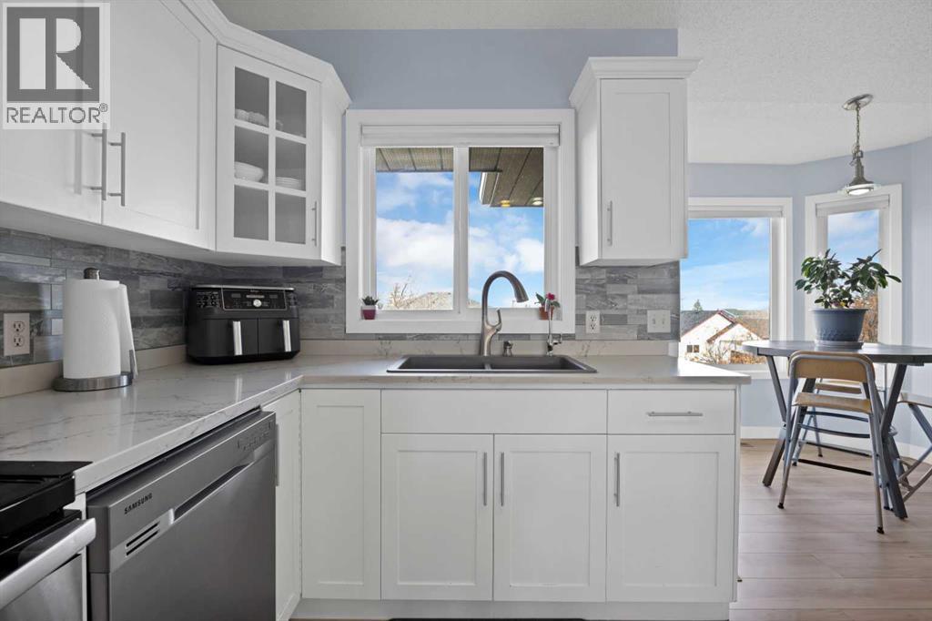 147 Harvest Oak Crescent Ne, Calgary, Alberta  T3K 4C8 - Photo 7 - A2304070