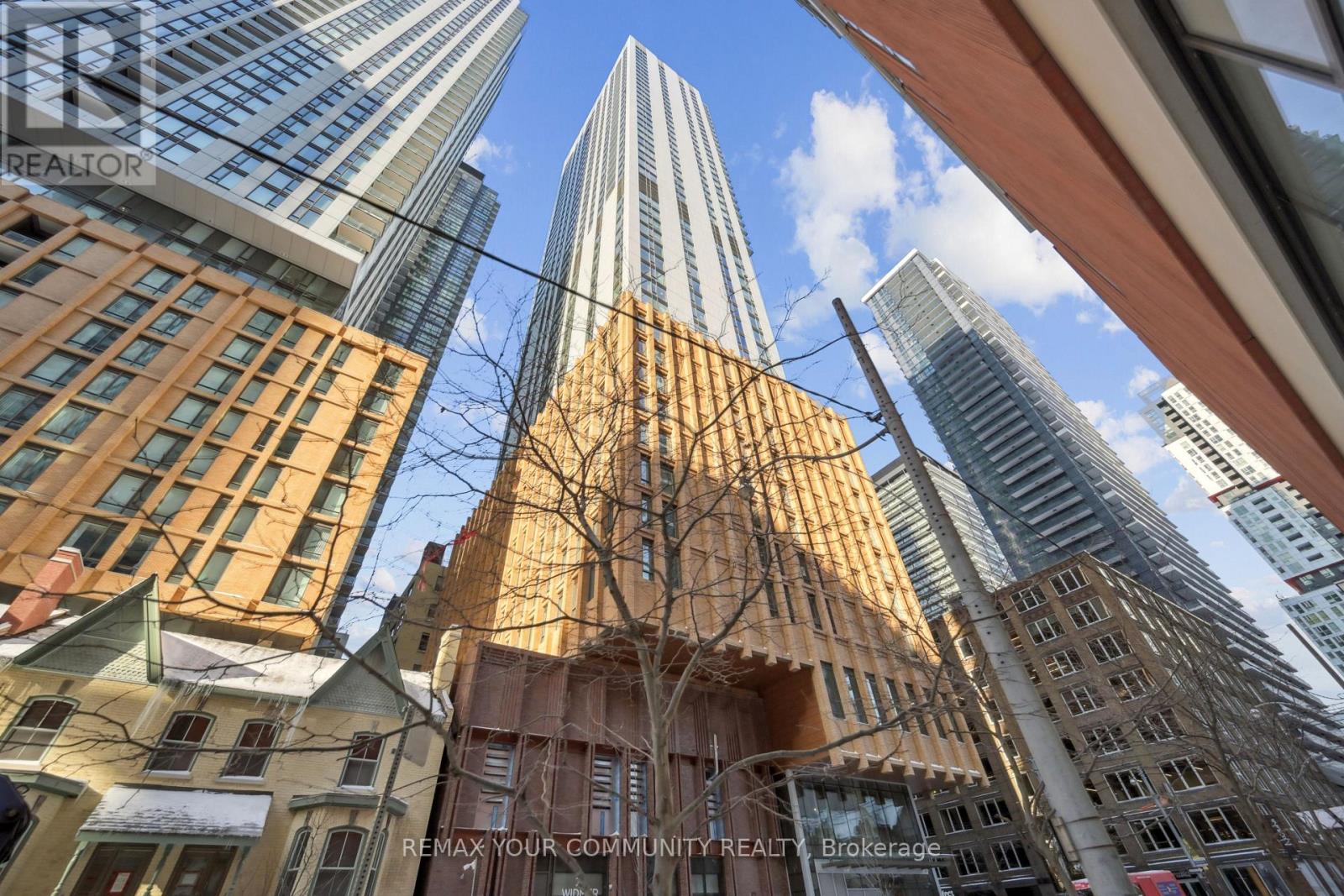 4727 - 28 WIDMER STREET, Toronto, Ontario