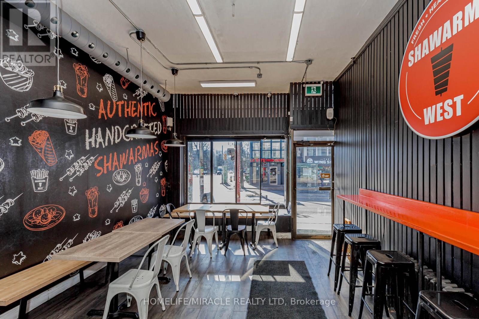 746 Queen Street, Toronto, Ontario  M6J 1E9 - Photo 12 - C13065204
