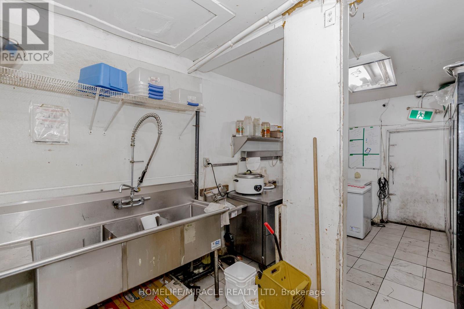 746 Queen Street, Toronto, Ontario  M6J 1E9 - Photo 34 - C13065204