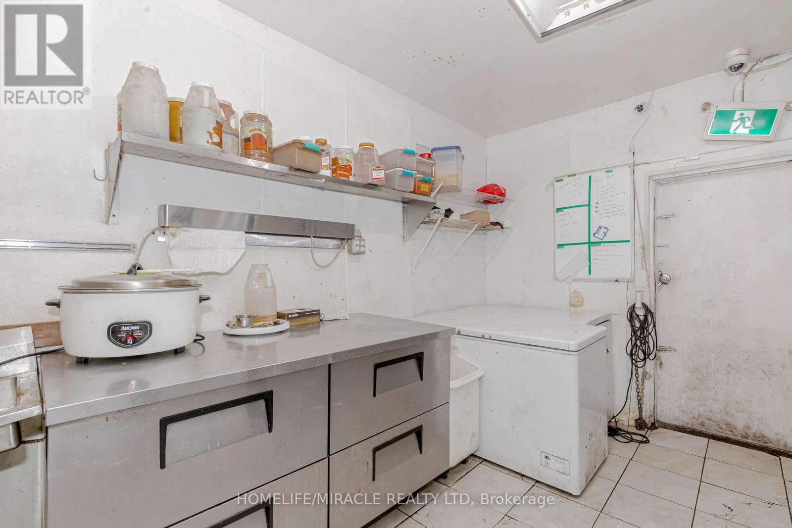 746 Queen Street, Toronto, Ontario  M6J 1E9 - Photo 35 - C13065204