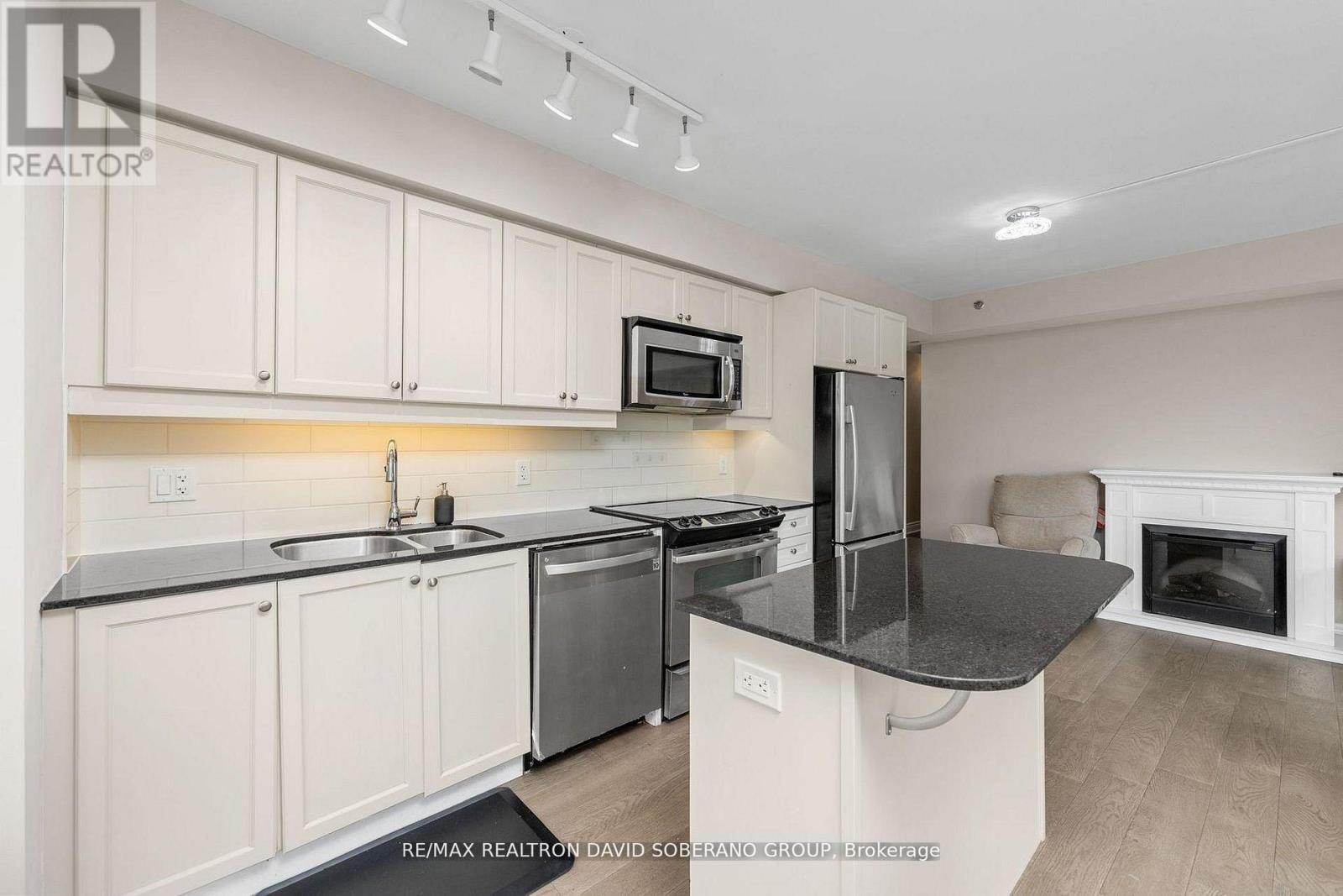 315 - 701 Sheppard Avenue W, Toronto, Ontario  M3H 0B2 - Photo 14 - C13065250