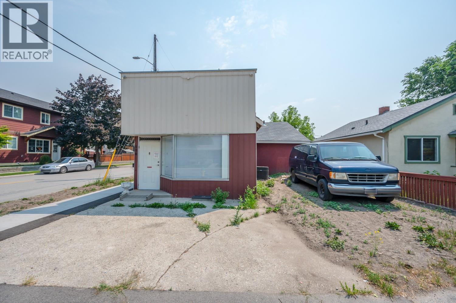 600 Wade Avenue W, Penticton, British Columbia  V2A 1V7 - Photo 3 - 10385268