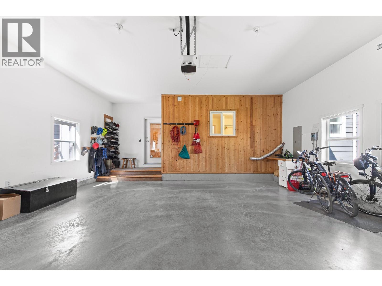 3990 June Springs Road, Kelowna, British Columbia  V1W 4E4 - Photo 75 - 10385494