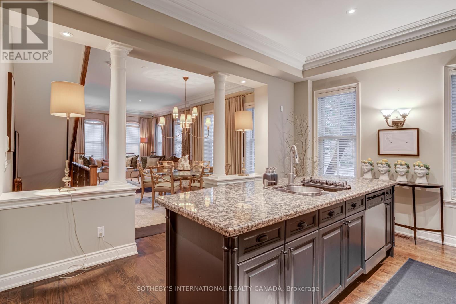 74 Aberdeen Avenue, Toronto, Ontario  M4X 1A2 - Photo 6 - C12844944