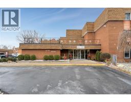 6635 THORNBERRY Unit# 387, Windsor, Ontario