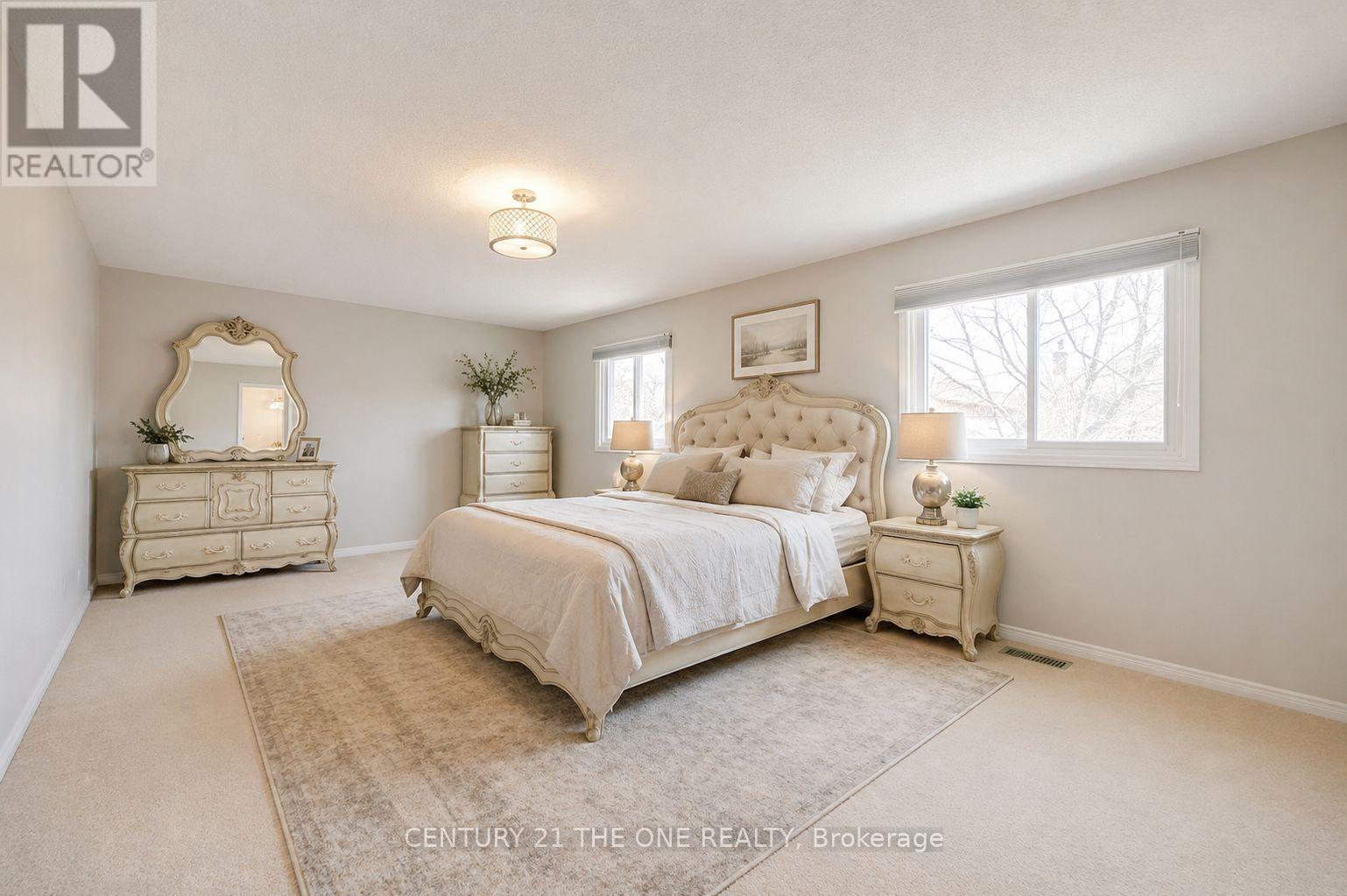 21 Larratt Lane, Richmond Hill, Ontario  L4C 9J1 - Photo 15 - N12976576