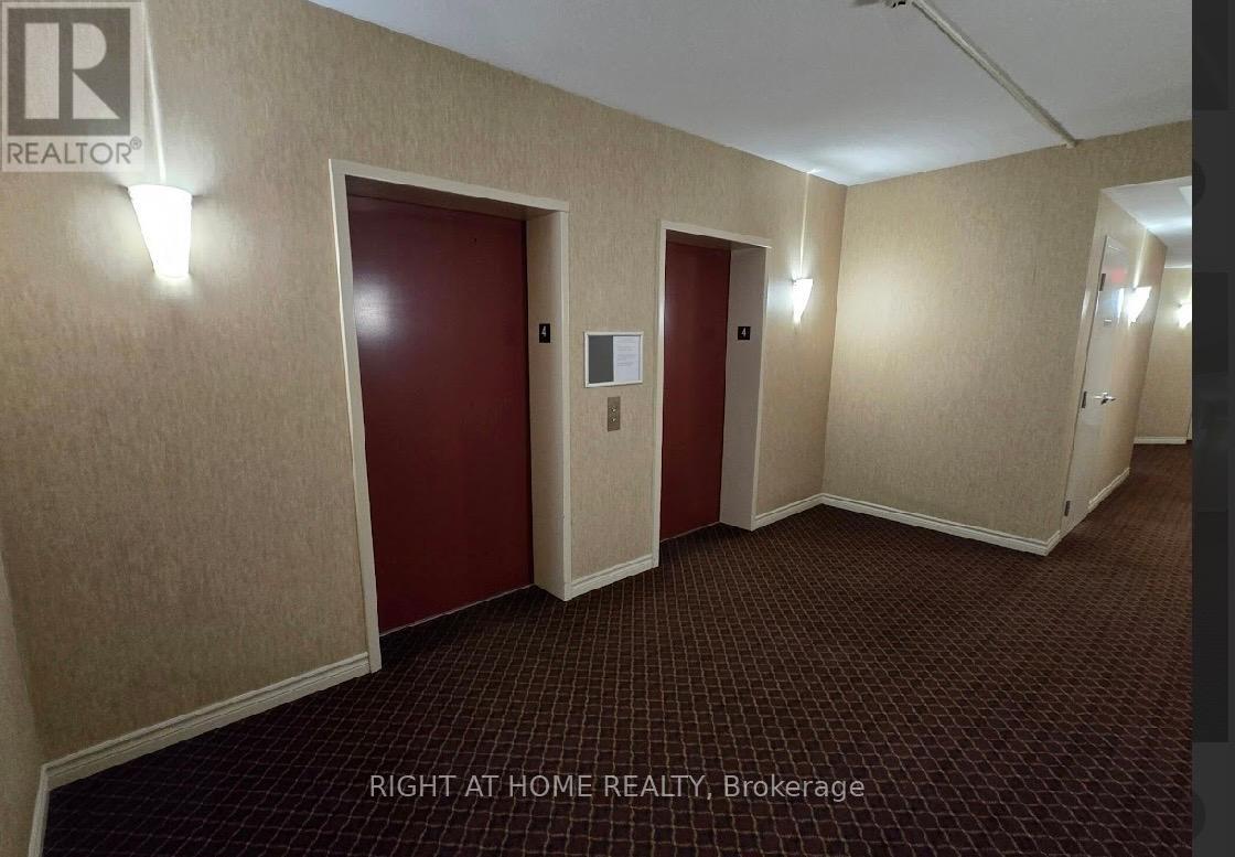 410 - 483 Faith Drive, Mississauga, Ontario  L5R 0A1 - Photo 5 - W12767394