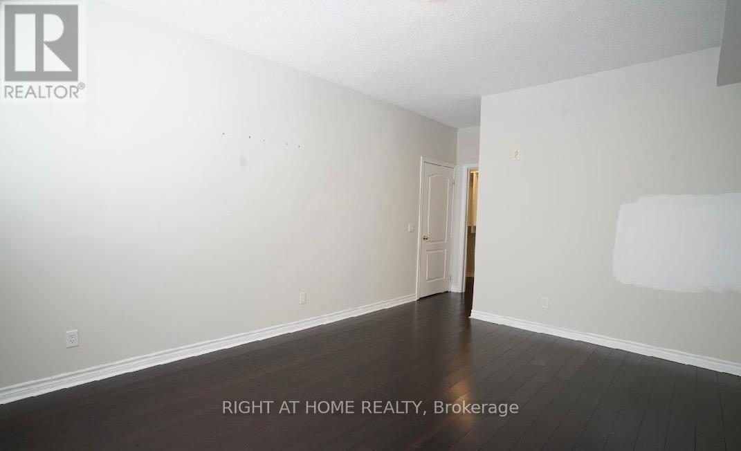 410 - 483 Faith Drive, Mississauga, Ontario  L5R 0A1 - Photo 15 - W12767394