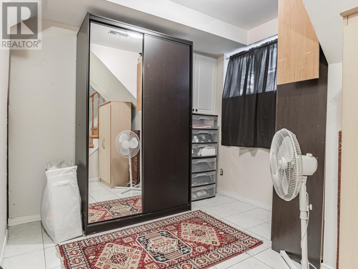 45 Rutland Street, Toronto, Ontario  M6N 5G1 - Photo 25 - W12898286