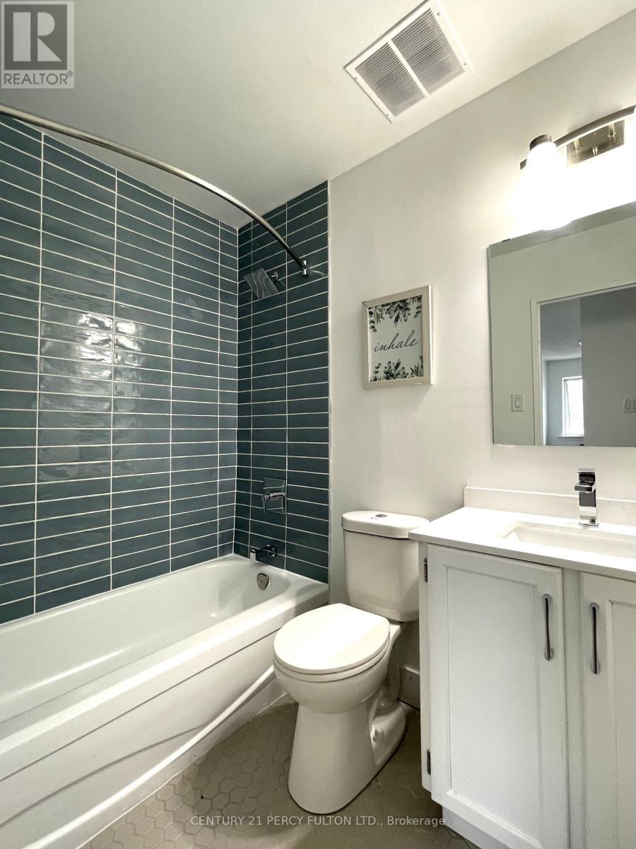 6 - 2373 Bloor Street W, Toronto, Ontario  M6S 1P6 - Photo 8 - W12626904