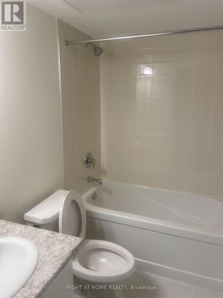19 - 245 Mclevin Avenue, Toronto, Ontario  M1B 0E8 - Photo 5 - E12918406