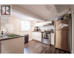 15 DELAWARE Street, St. Catharines, Ontario