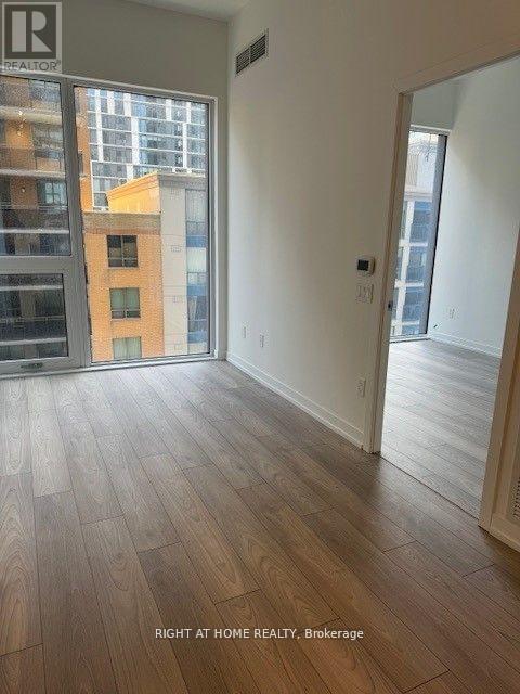 1011 - 82 Dalhousie Street, Toronto, Ontario  M5B 0C5 - Photo 4 - C13049908