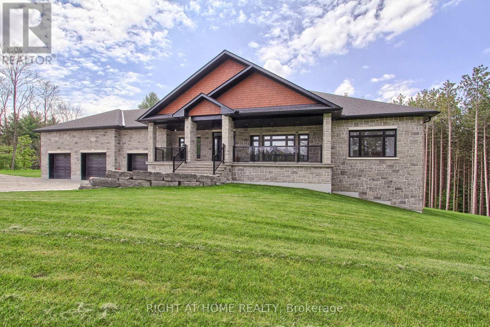 2705 14th Line, Innisfil, Ontario  L0L 1R0 - Photo 2 - N12495028