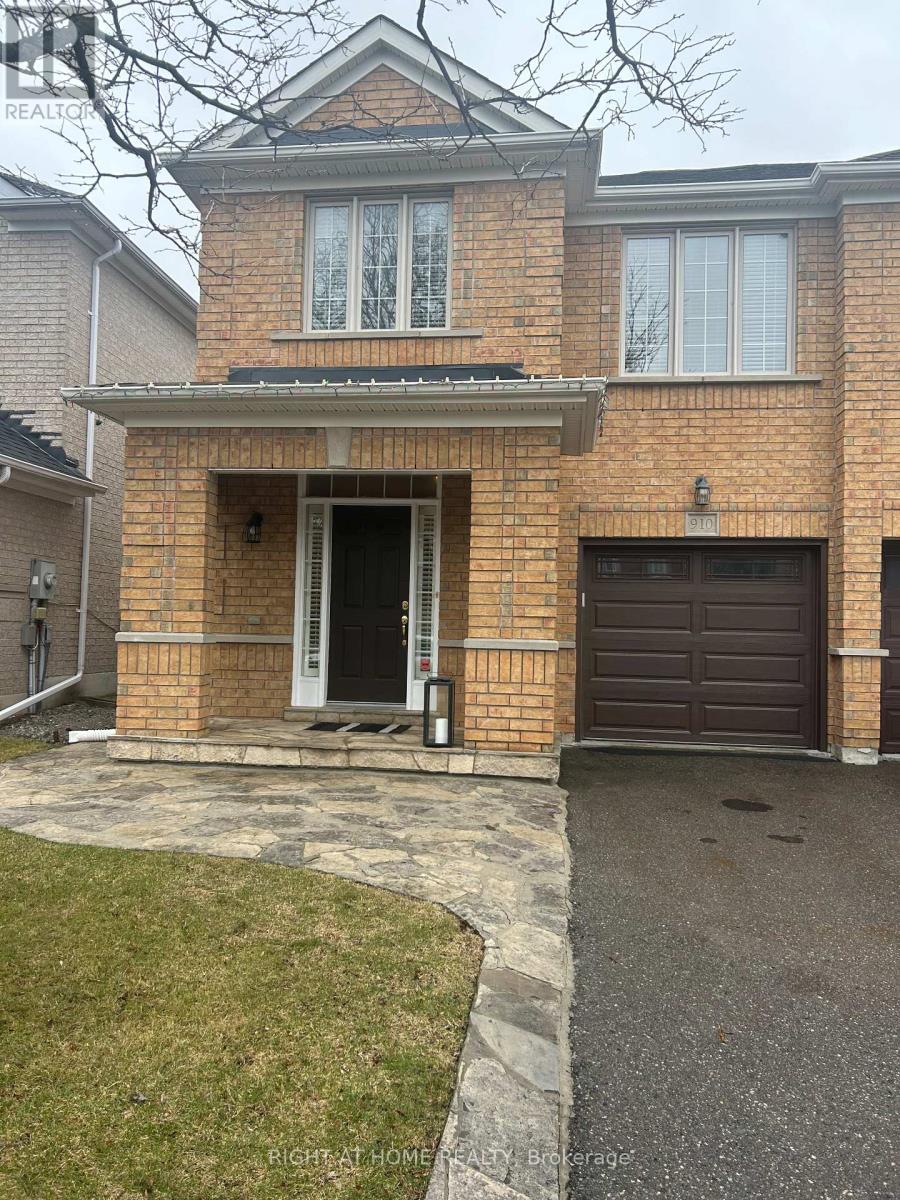 910 Oaktree Crescent, Newmarket, Ontario  L3X 2Z1 - Photo 1 - N12768604