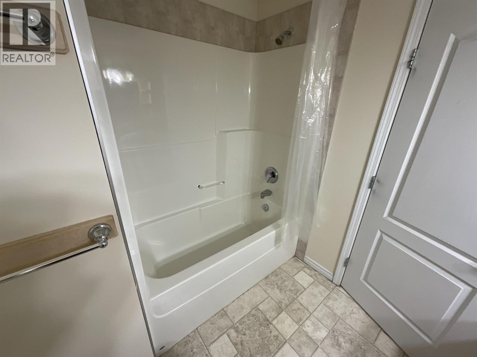 9916 111 Avenue, Fort St. John, British Columbia  V1J 2V1 - Photo 26 - R3096548