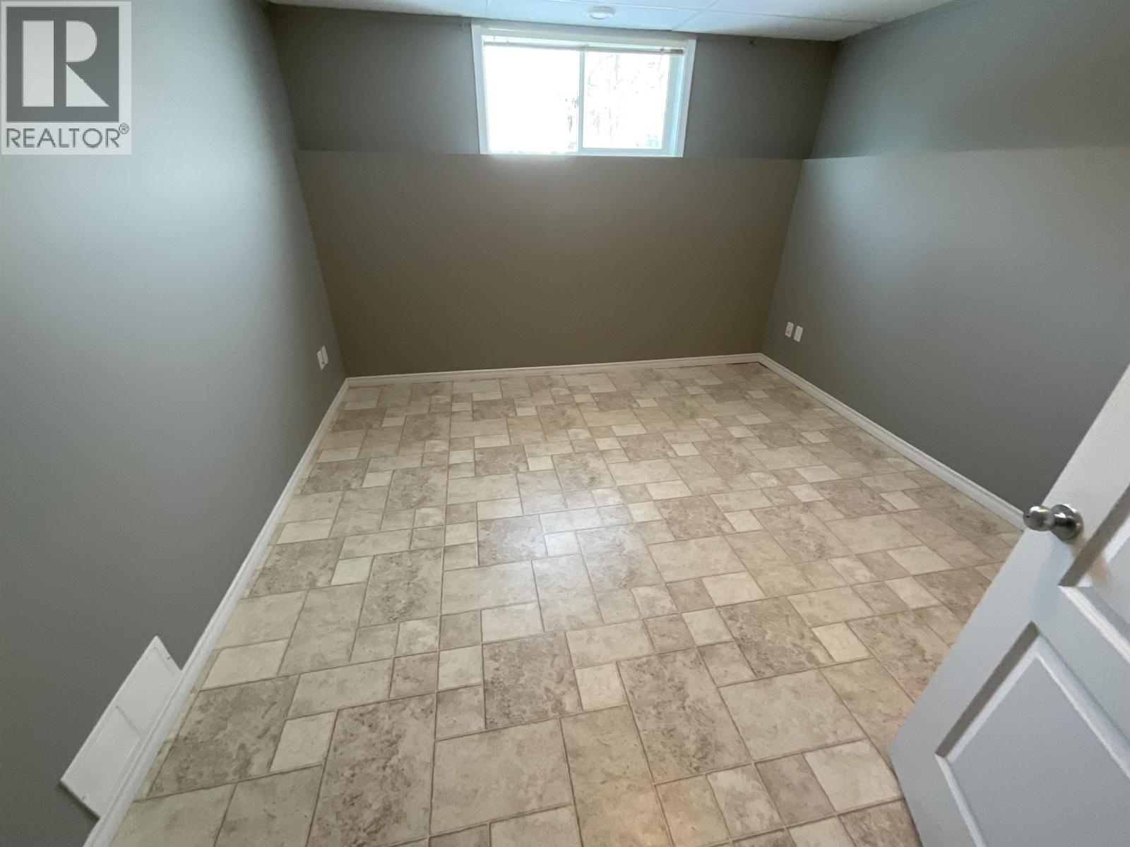 9916 111 Avenue, Fort St. John, British Columbia  V1J 2V1 - Photo 22 - R3096548