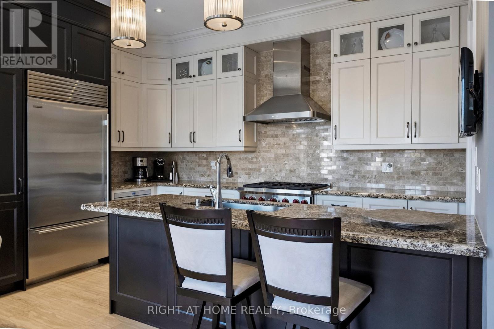 131 Robert Berry Crescent, King, Ontario  L7B 0M3 - Photo 9 - N12866756