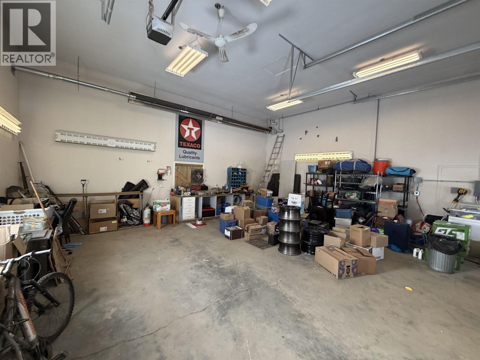 9916 111 Avenue, Fort St. John, British Columbia  V1J 2V1 - Photo 33 - R3096548