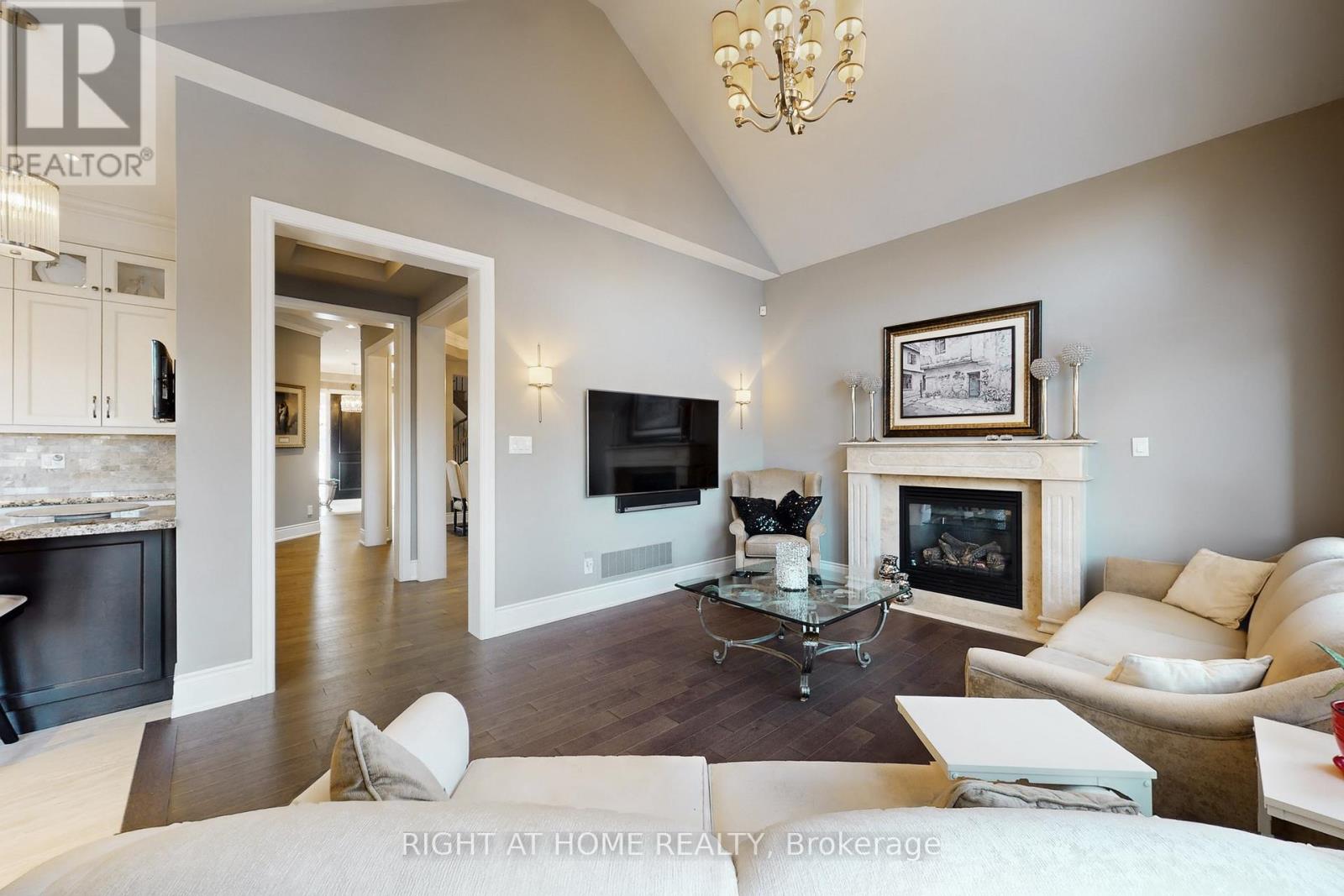 131 Robert Berry Crescent, King, Ontario  L7B 0M3 - Photo 3 - N12866756