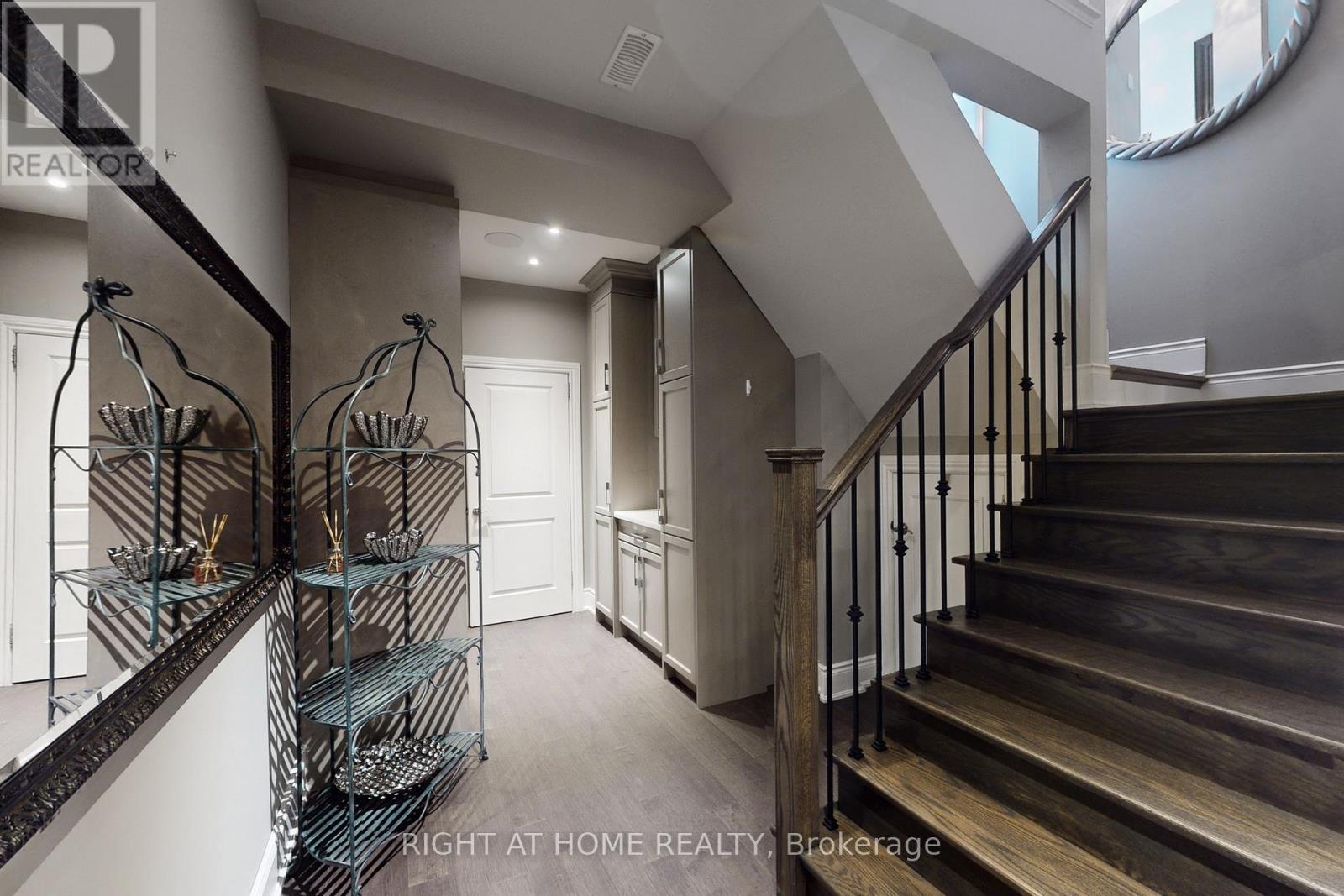 131 Robert Berry Crescent, King, Ontario  L7B 0M3 - Photo 34 - N12866756