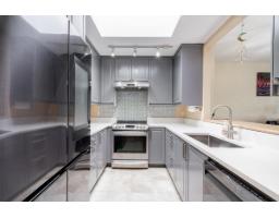 306 9763 140 STREET, Surrey, British Columbia