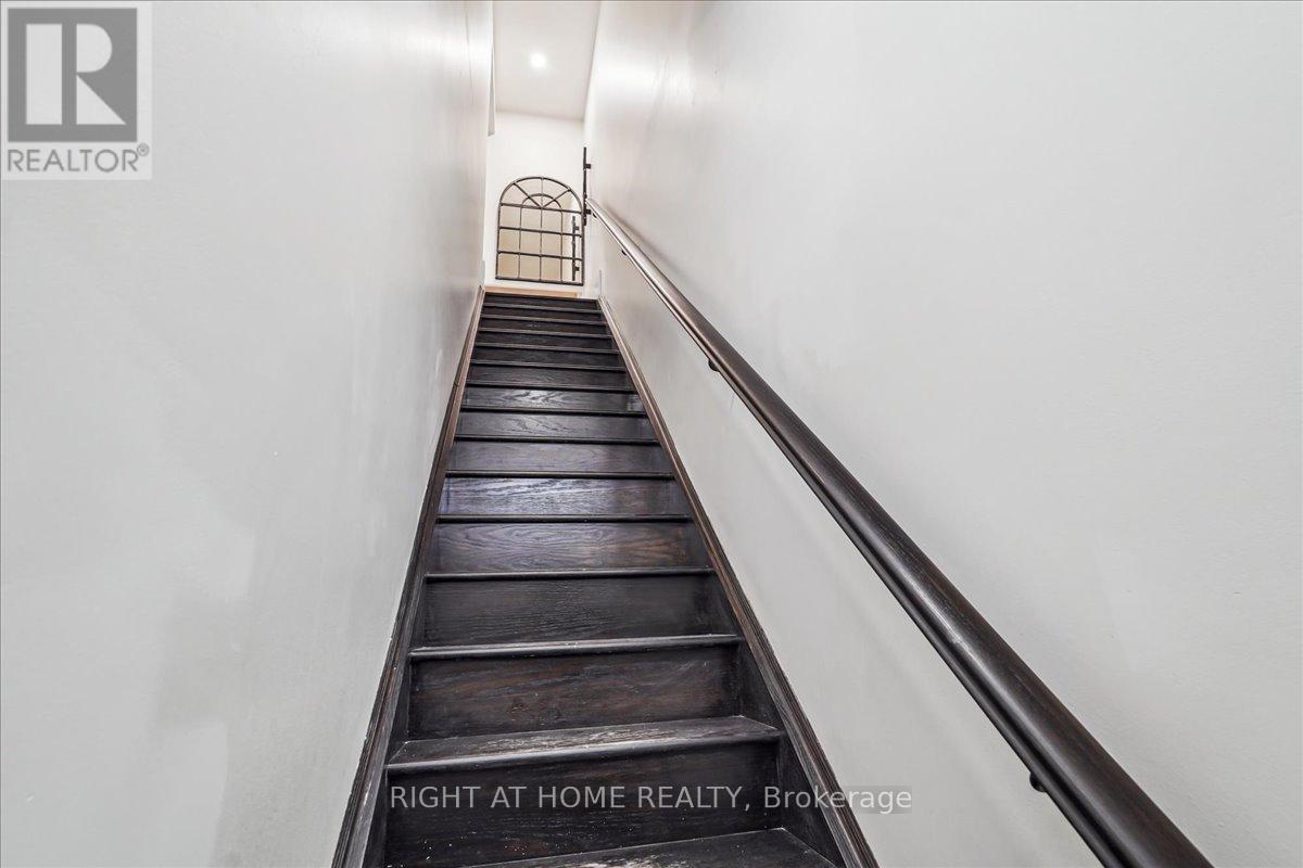 14 - 105 Kayla Crescent, Vaughan, Ontario  L6A 4W3 - Photo 4 - N12981496