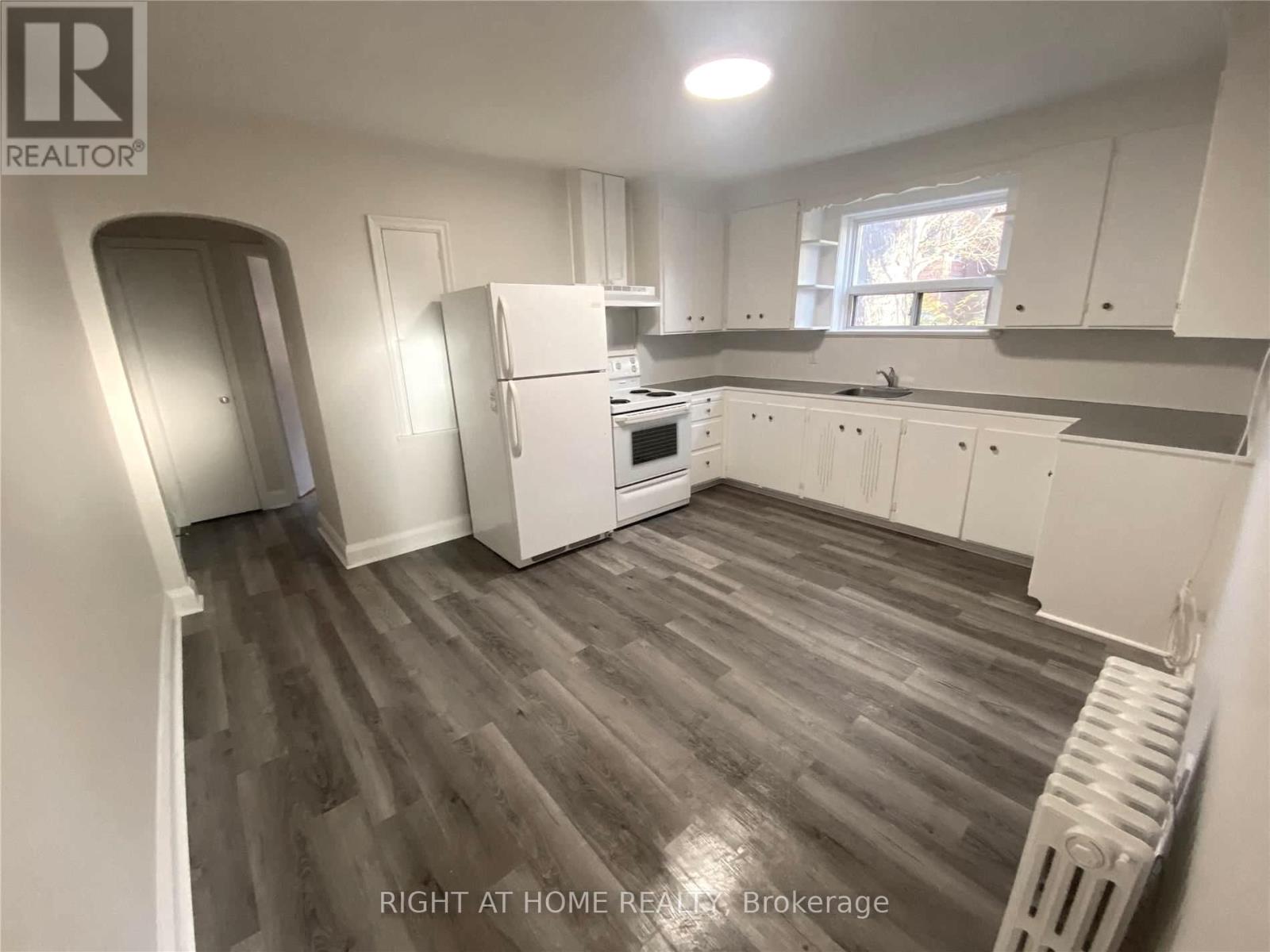 Unit 1 - 57 Superior Avenue, Toronto, Ontario  M8V 2M7 - Photo 3 - W12999270