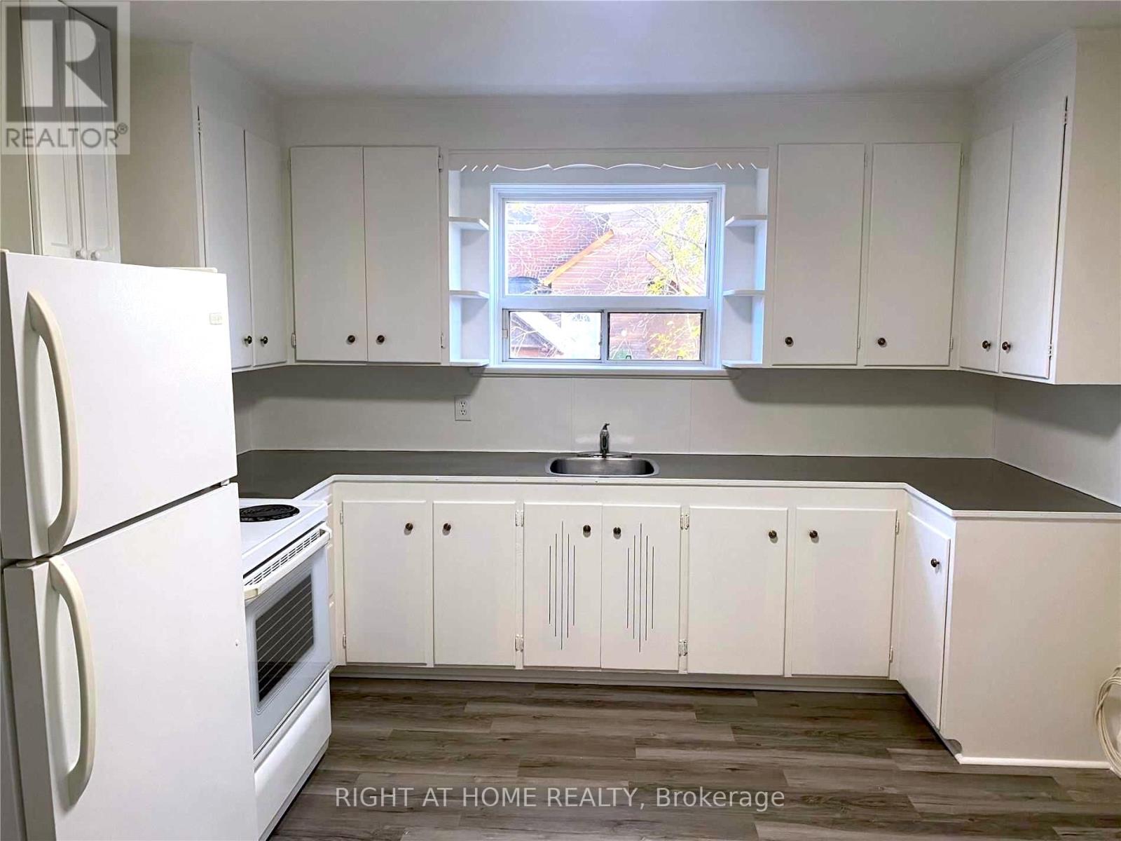 Unit 1 - 57 Superior Avenue, Toronto, Ontario  M8V 2M7 - Photo 2 - W12999270