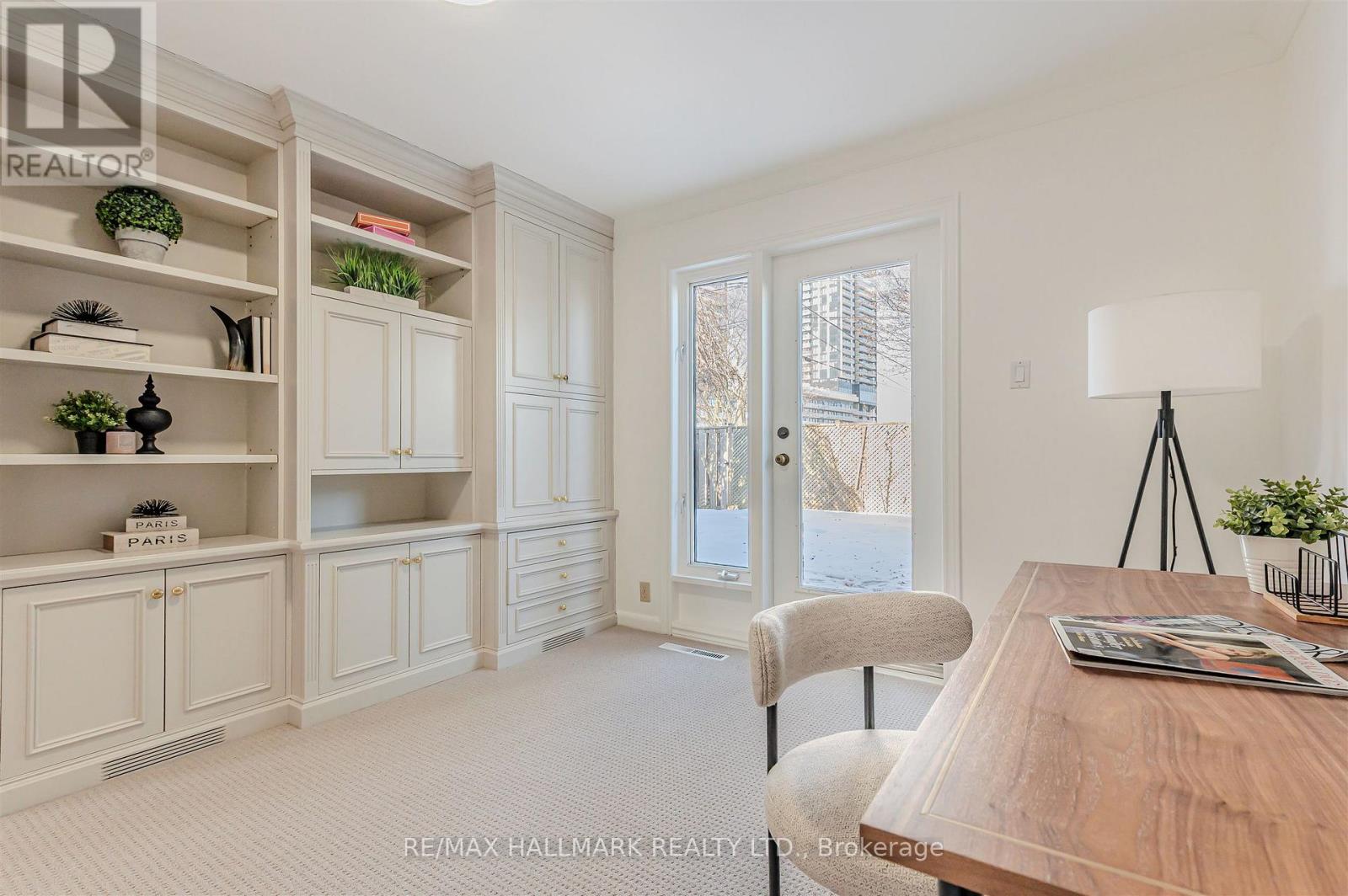 16 Burdock Lane, Toronto, Ontario  M3C 2G5 - Photo 13 - C12884302