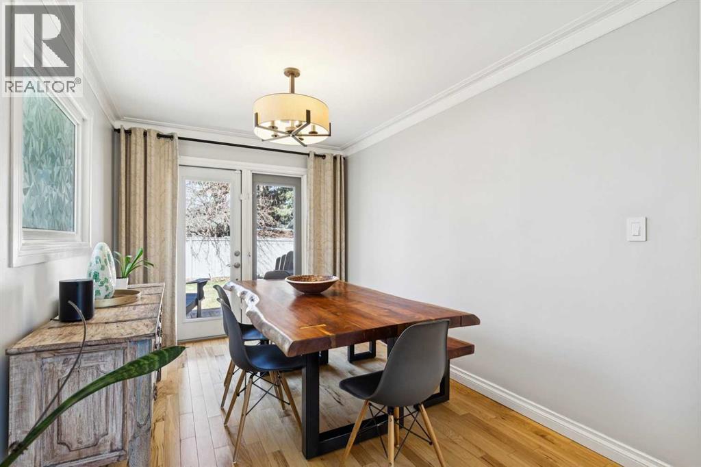 734 Oakhill Place Sw, Calgary, Alberta  T2V 3X9 - Photo 7 - A2299715