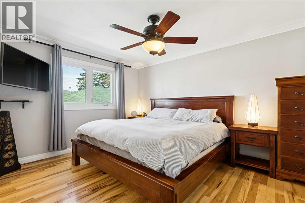 734 Oakhill Place Sw, Calgary, Alberta  T2V 3X9 - Photo 19 - A2299715