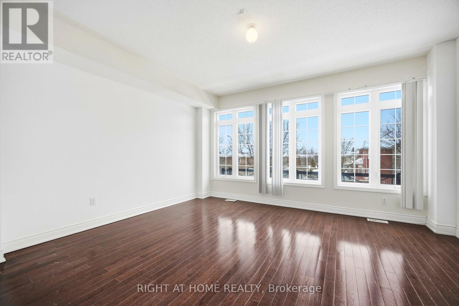 7114 Triumph Lane, Mississauga, Ontario  L5N 0C5 - Photo 14 - W13039906