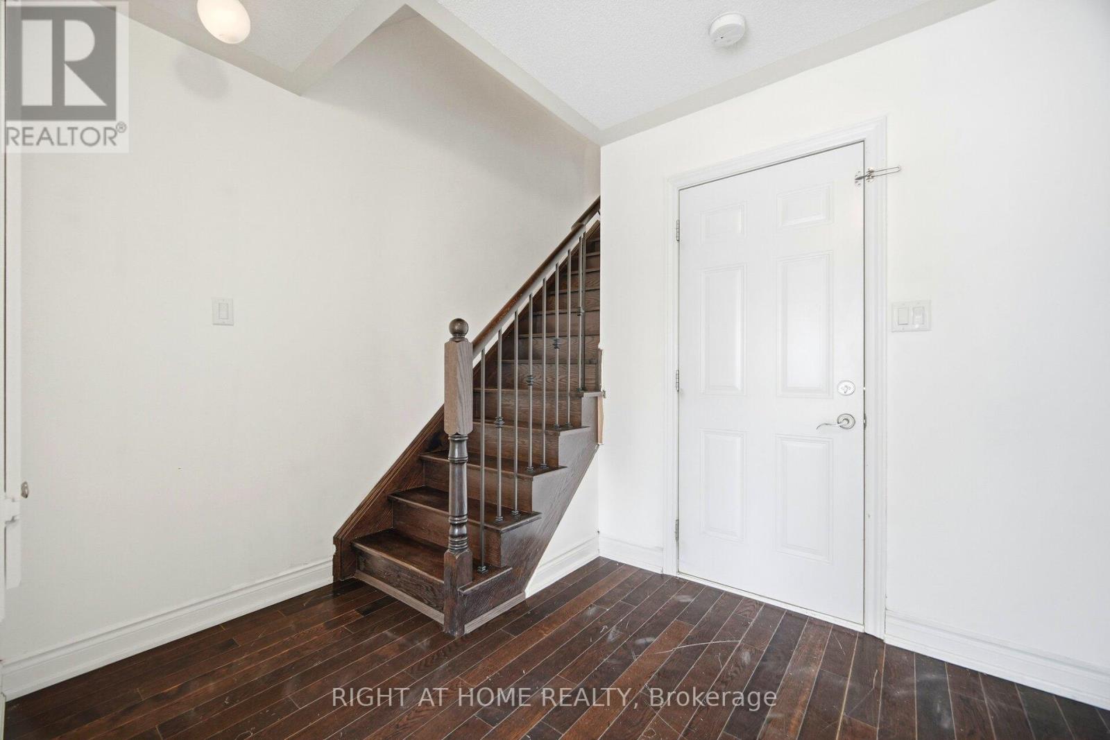 7114 Triumph Lane, Mississauga, Ontario  L5N 0C5 - Photo 38 - W13039906