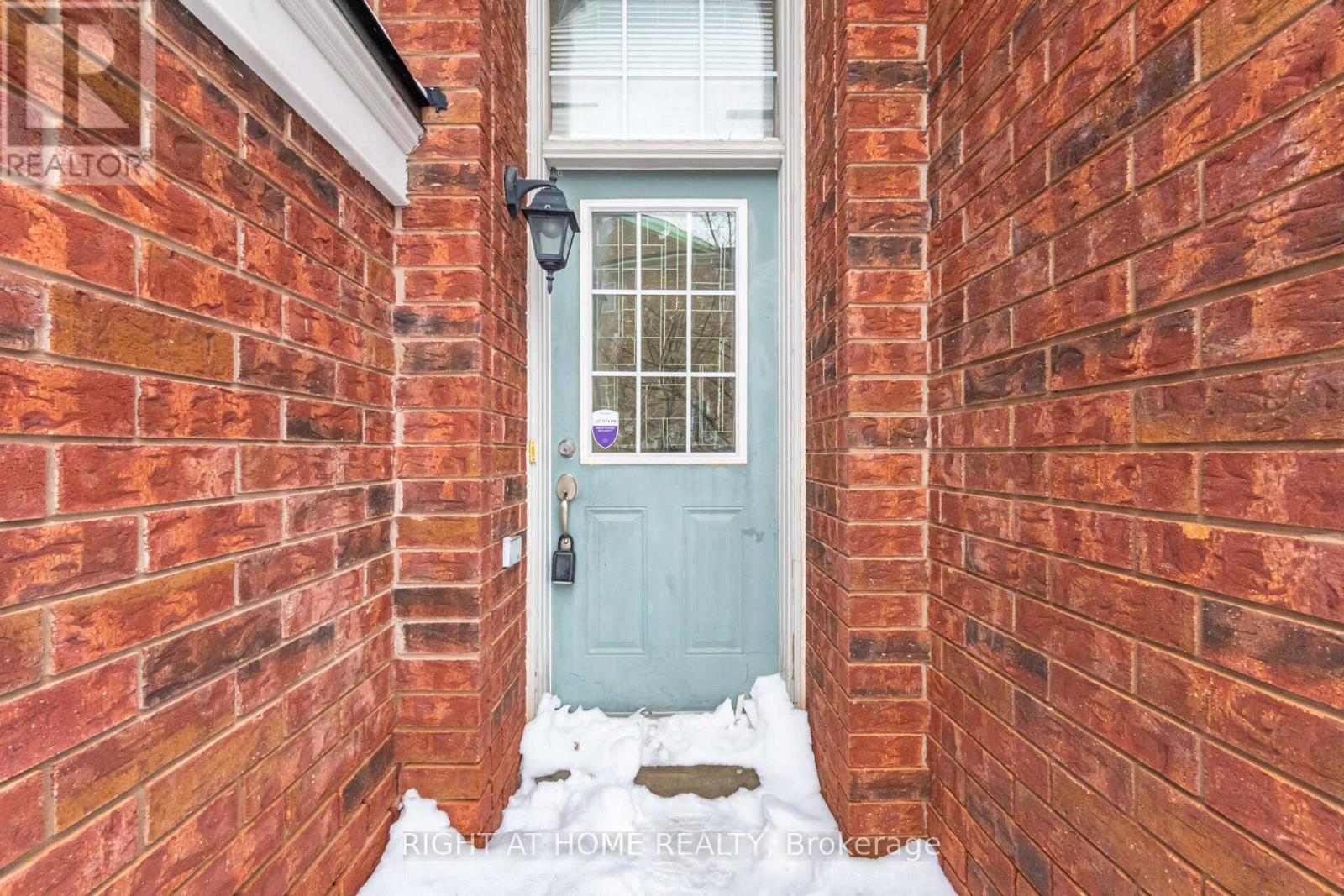 7114 Triumph Lane, Mississauga, Ontario  L5N 0C5 - Photo 5 - W13039906