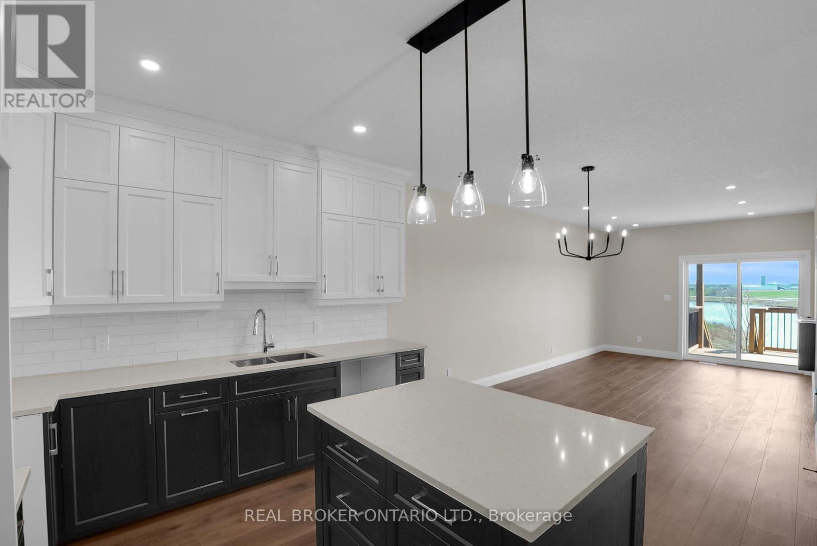 18 - 29 Weymouth Street, Woolwich, Ontario  N3B 0G3 - Photo 8 - X12968924