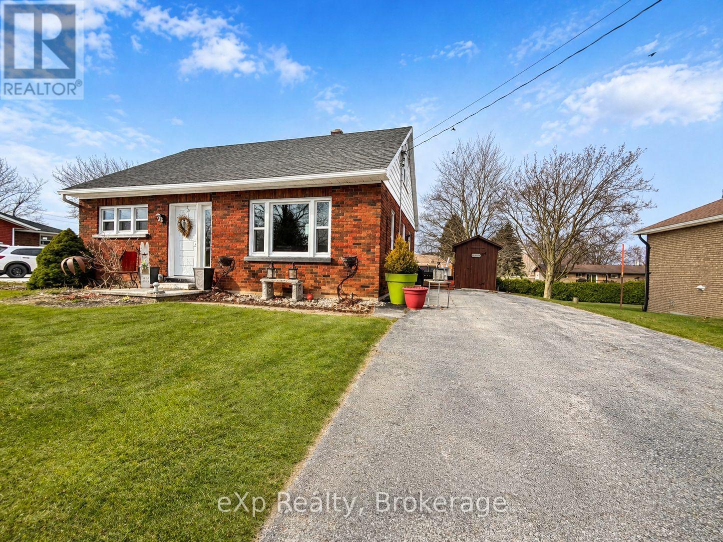 1043 9 HIGHWAY, South Bruce, Ontario