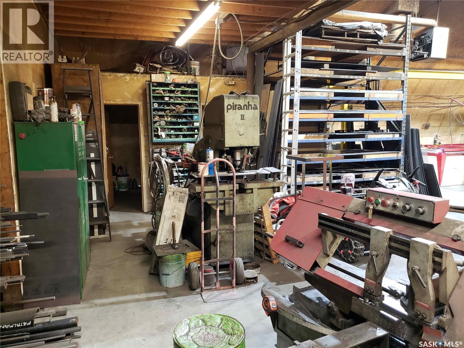 Metalman Art & Design Business, Vanscoy Rm No. 345, Saskatchewan  S7K 3J6 - Photo 25 - SK034488