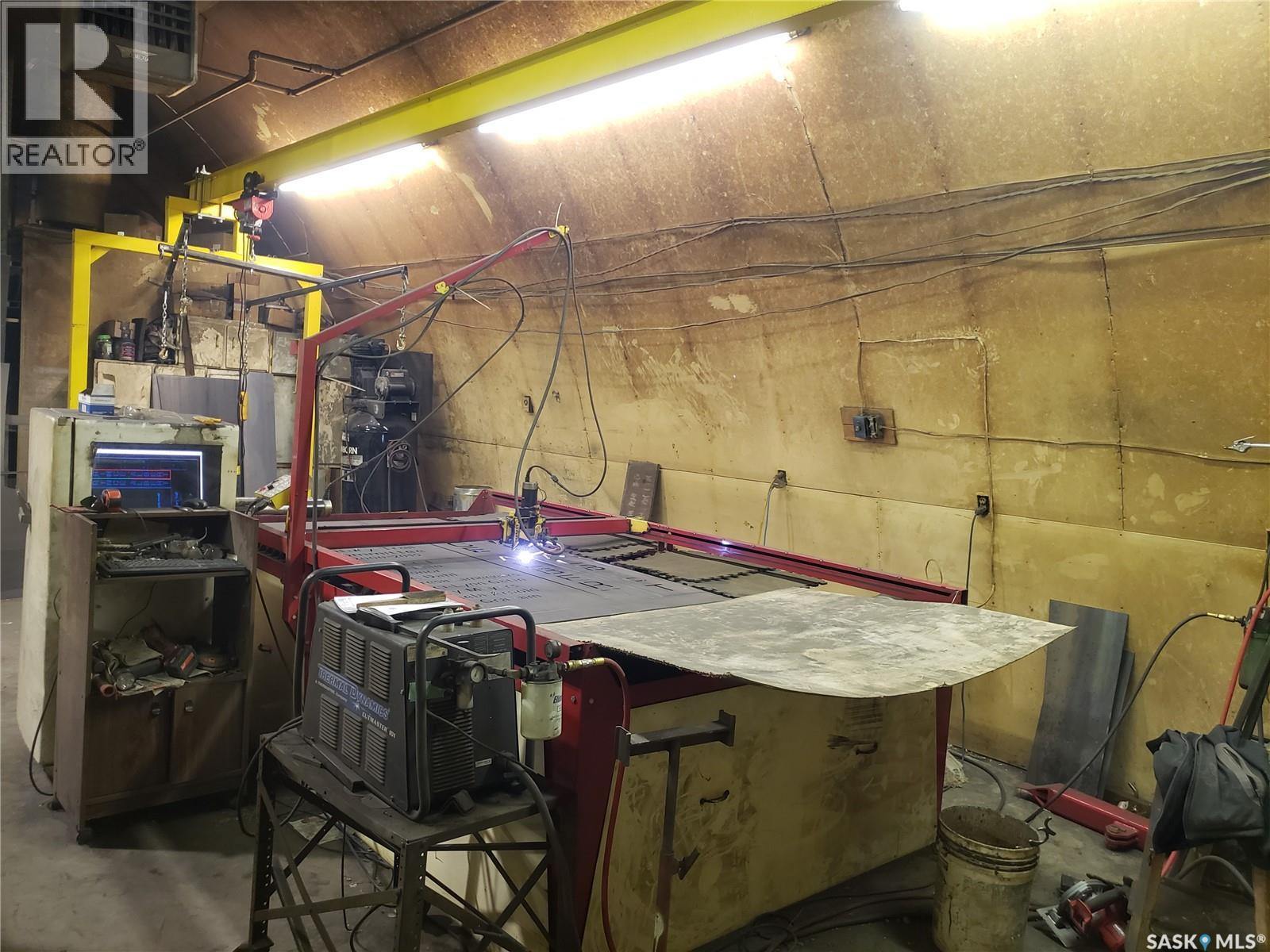 Metalman Art & Design, Vanscoy Rm No. 345, Saskatchewan  S7K 3J6 - Photo 27 - SK034479