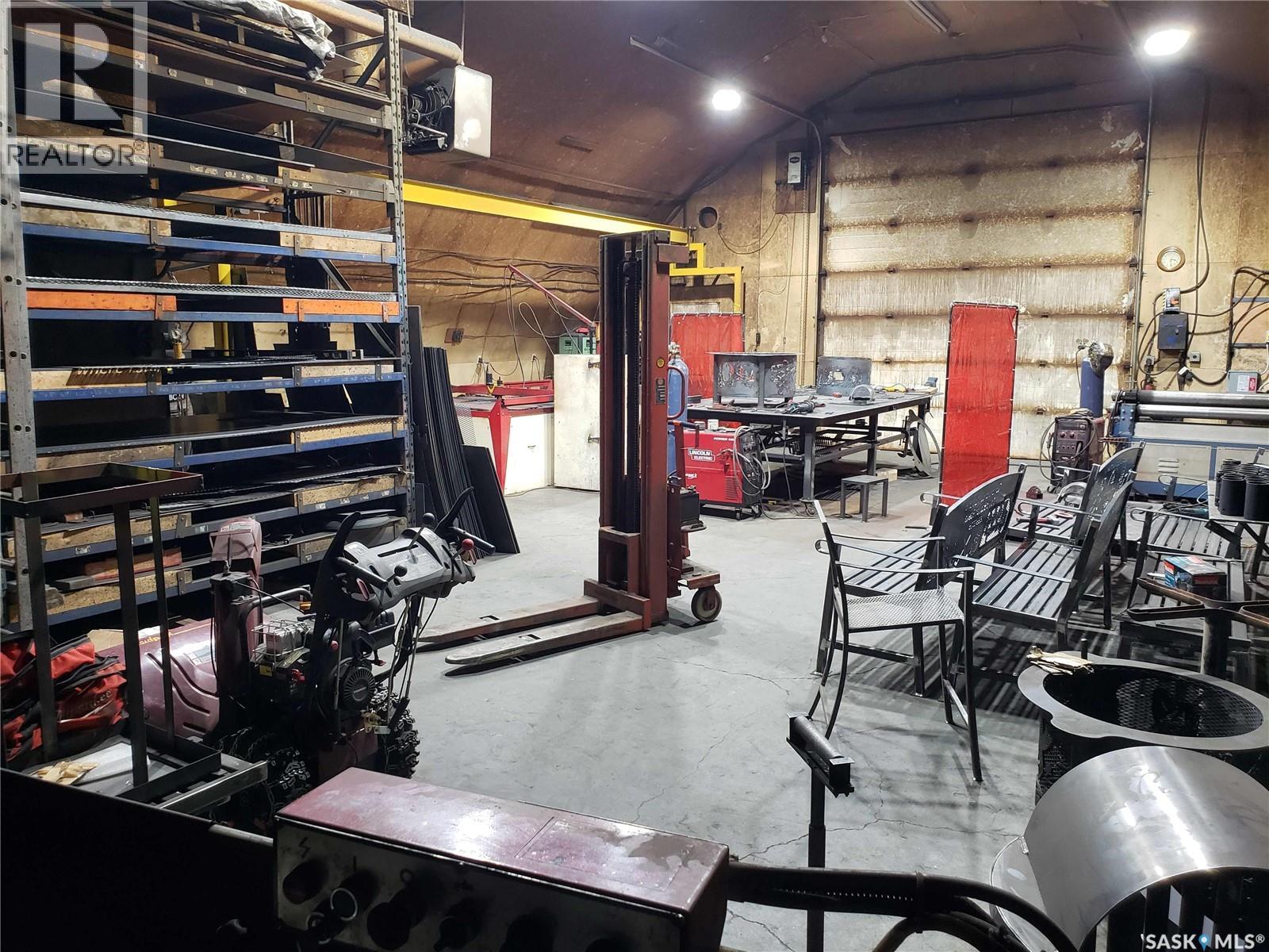 Metalman Art & Design, Vanscoy Rm No. 345, Saskatchewan  S7K 3J6 - Photo 28 - SK034479