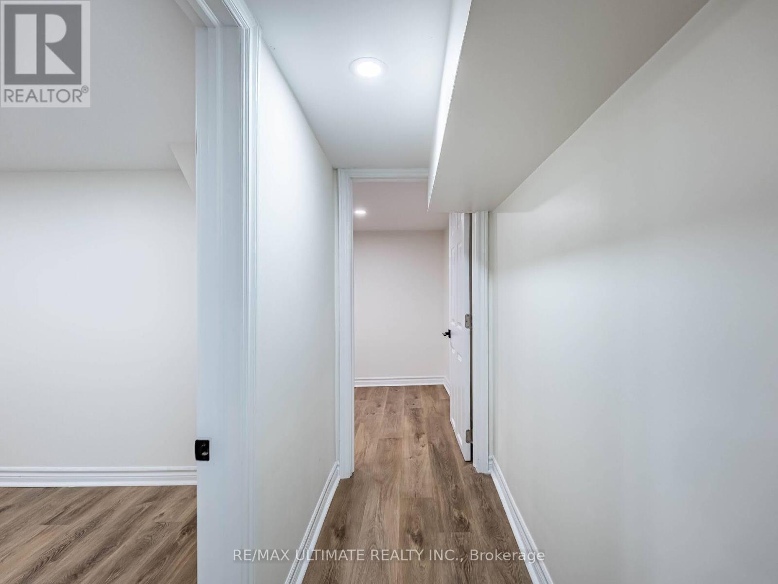 918 Ossington Avenue, Toronto, Ontario  M6G 3V1 - Photo 37 - W12853176