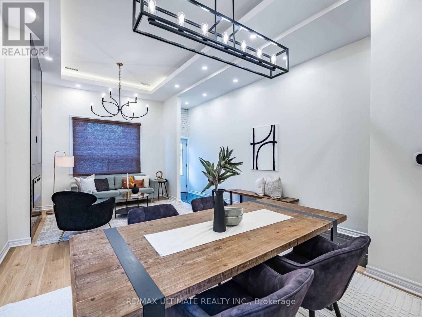 918 Ossington Avenue, Toronto, Ontario  M6G 3V1 - Photo 7 - W12853176