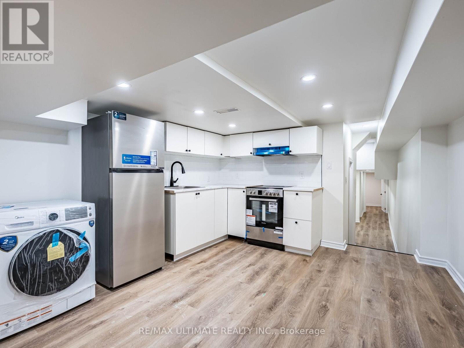 918 Ossington Avenue, Toronto, Ontario  M6G 3V1 - Photo 34 - W12853176