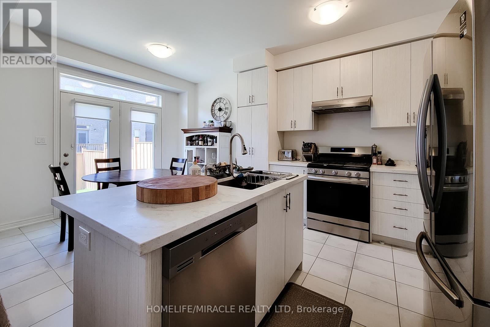 88 Westfield Crescent, Hamilton (Waterdown), Ontario  L8B 1X9 - Photo 12 - X13065178