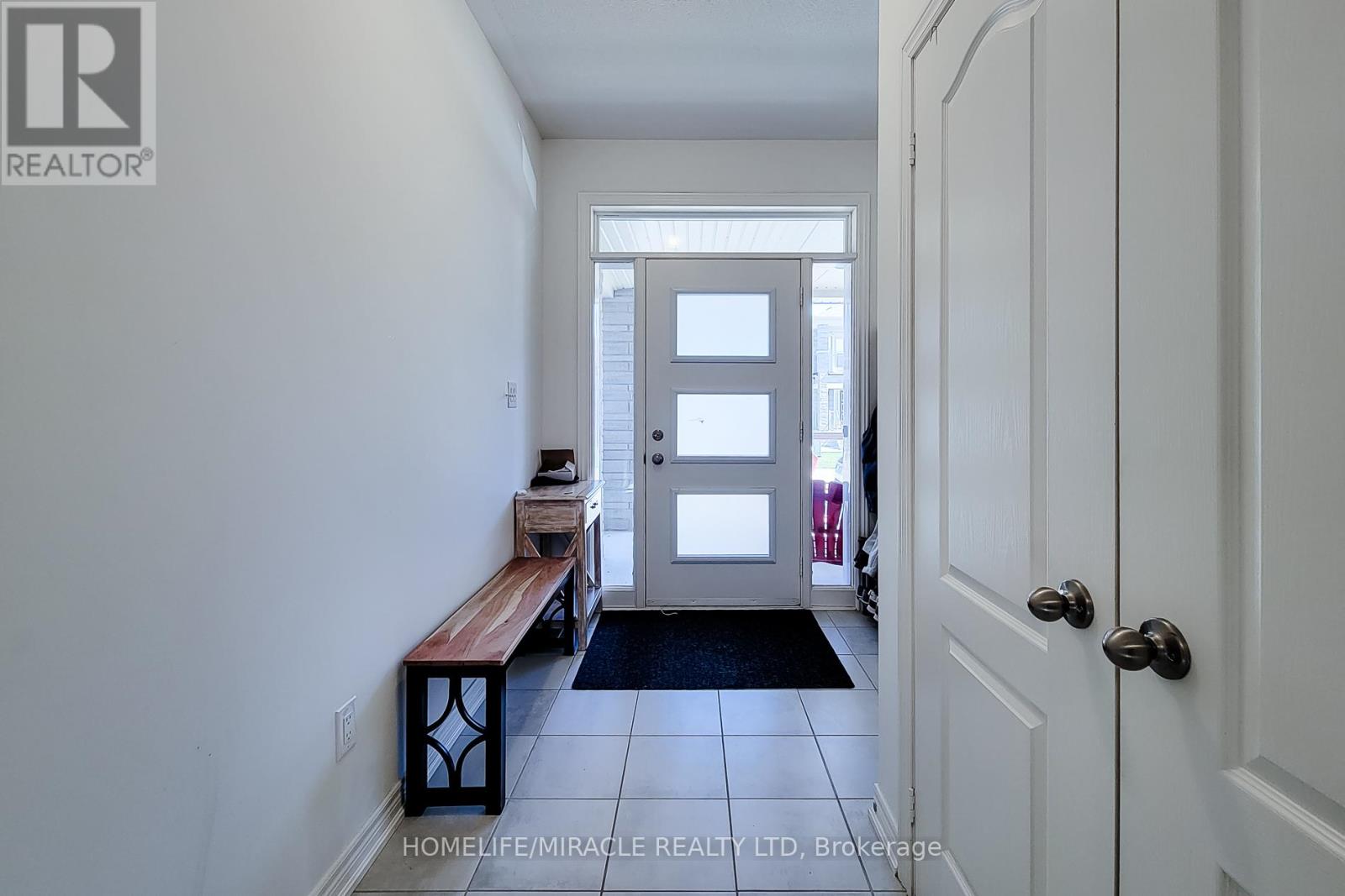 88 Westfield Crescent, Hamilton (Waterdown), Ontario  L8B 1X9 - Photo 6 - X13065178