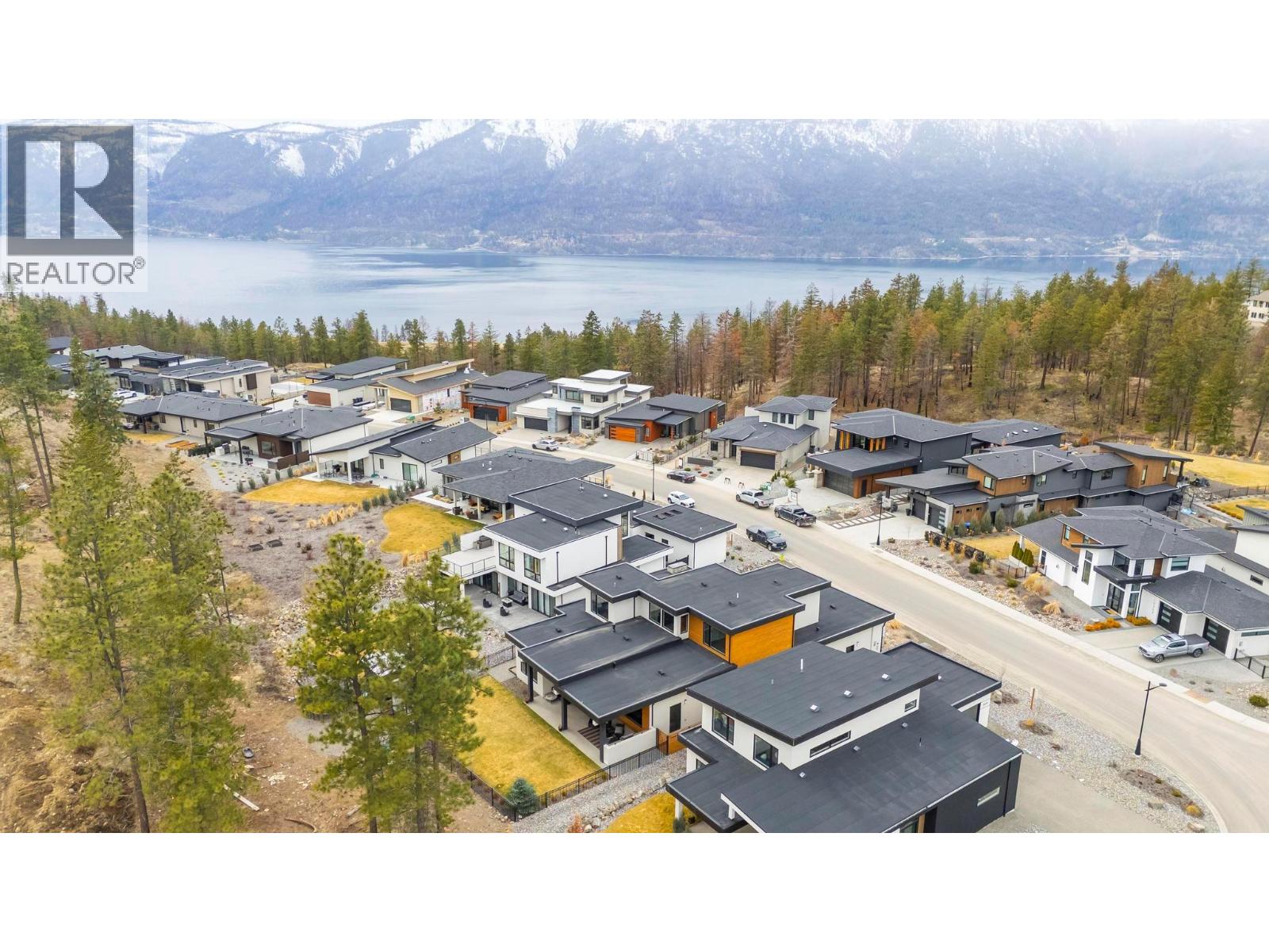 10245 Beacon Hill Drive, Lake Country, British Columbia  V4V 0A9 - Photo 3 - 10385508